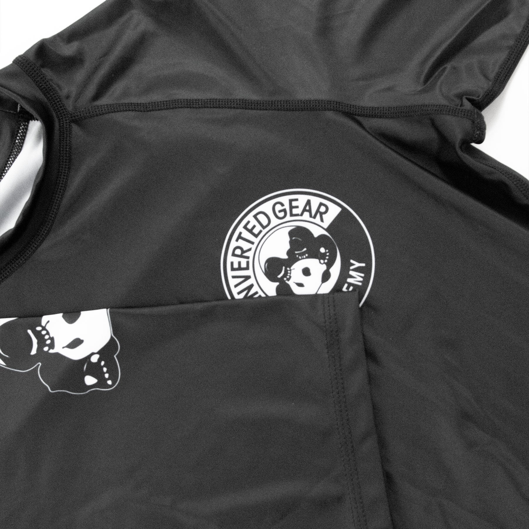 Academy Black Round Logo Short Sleeve Rashguard