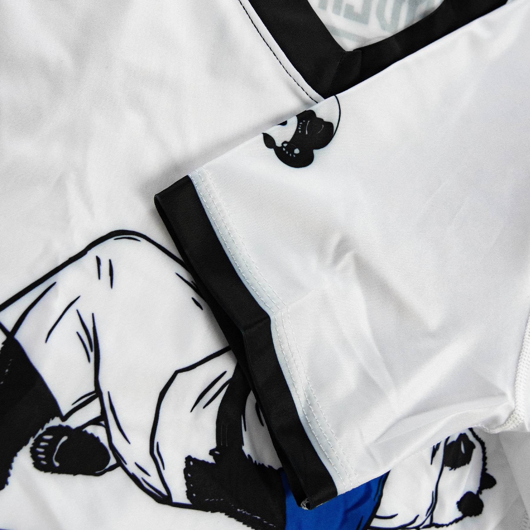 Women's Beer Leads To Pressure Passing Rashguard