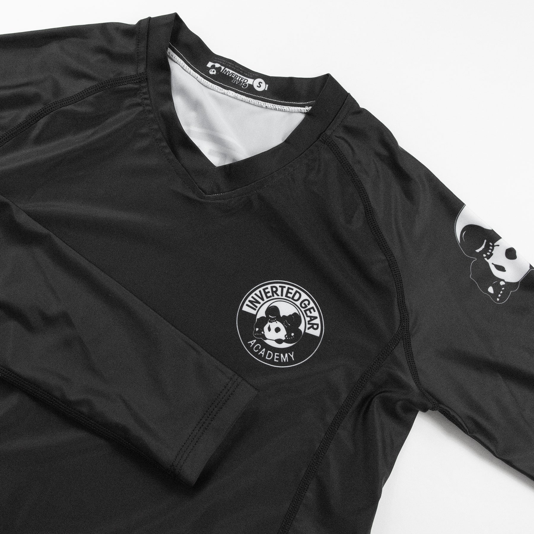 Women's Academy Black Round Logo Long Sleeve Rashguard